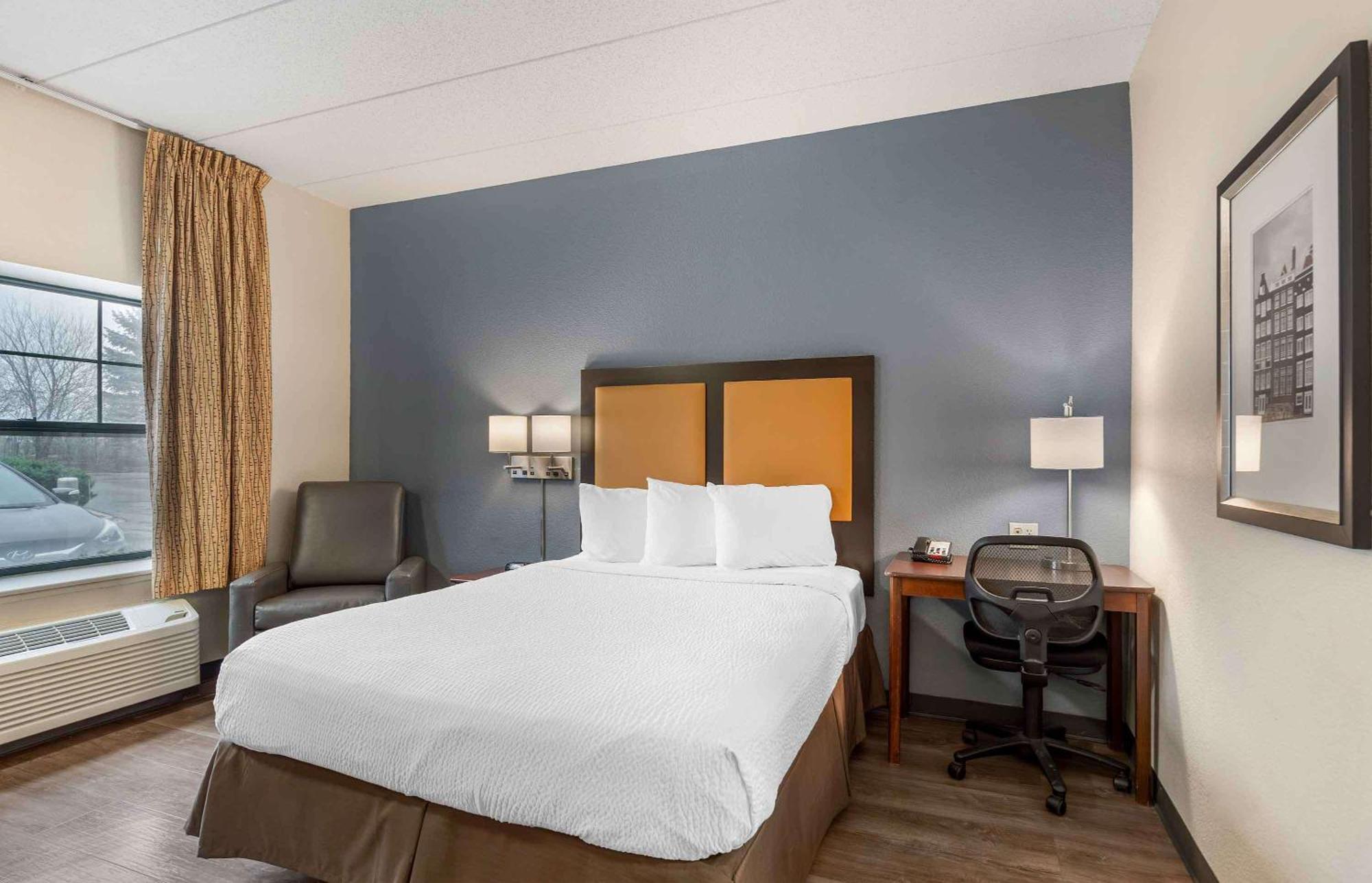 Extended Stay America Select Suites - Chicago - Lisle Exterior photo